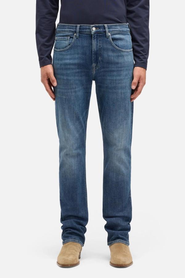 7_FOR_ALL_MANKIND_The_straight_match_2