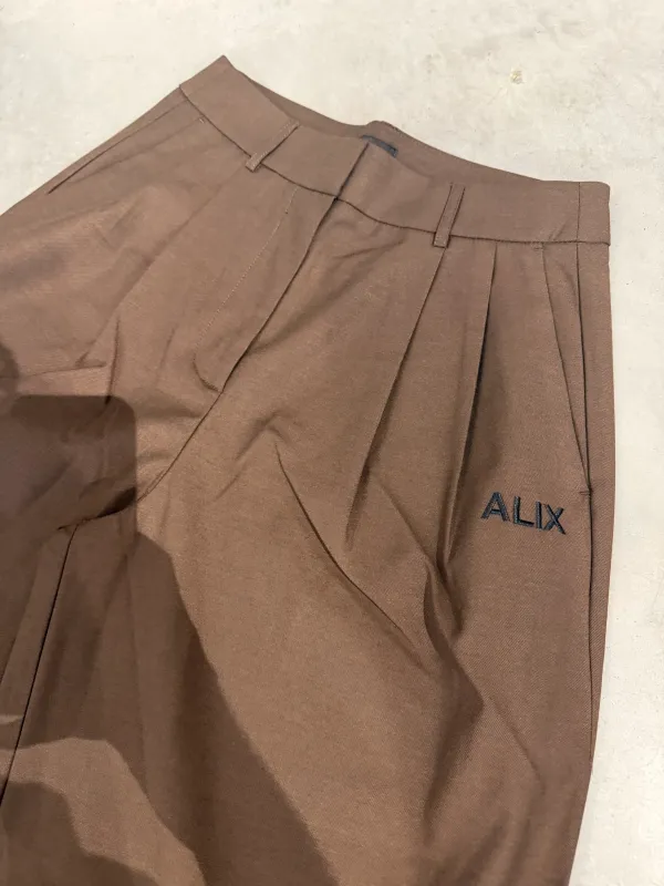 ALIX_THE_LABEL__12