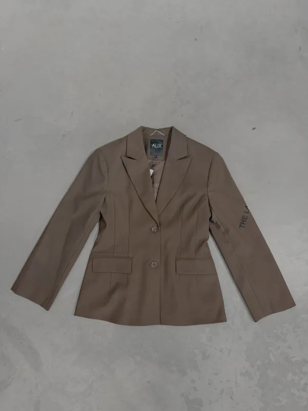 ALIX_THE_LABEL__6