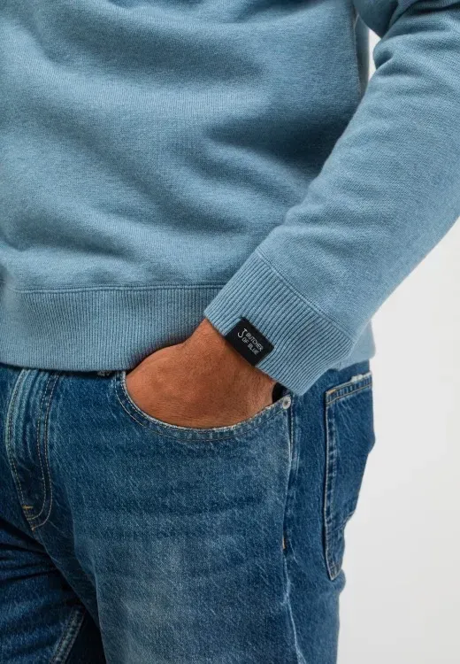 BUTCHER_OF_BLUE_CLIFDEN_CREW_SWEAT_SHARK_BLUE_2