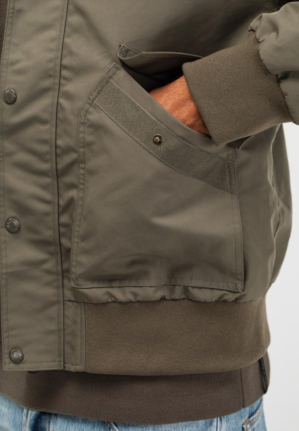 BUTCHER_OF_BLUE_Carlos_Flight_Bomber