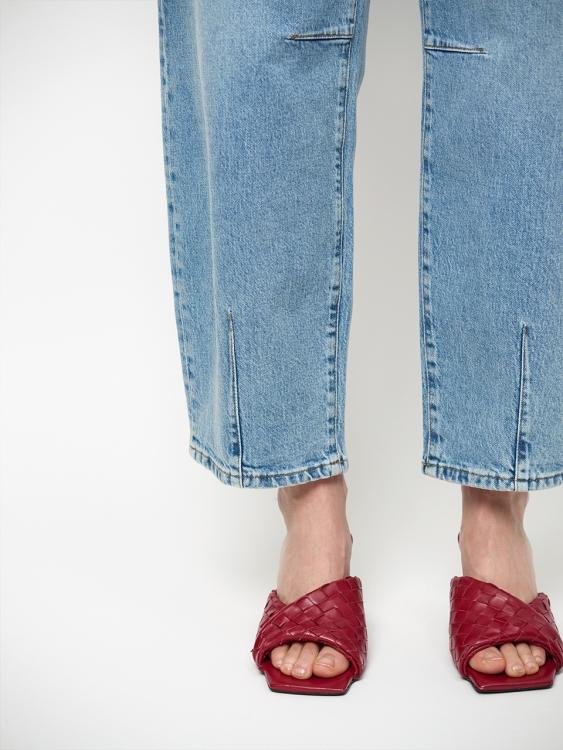 DANTE_6_BRAVE_BARREL_LEG_JEANS_LIGHT_WASHED_BLUE_3