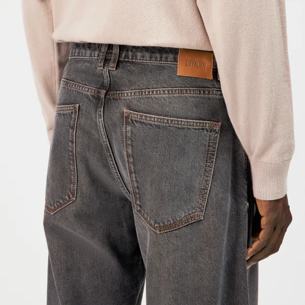 DRYKORN_RAWDY_A_DARK_GREY_WITH_BROWN_REVERSE_SIDE_5