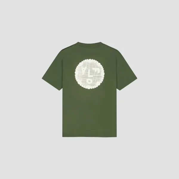 OLAF_DOILY_FACE_TEE_KOMBU_GREEN