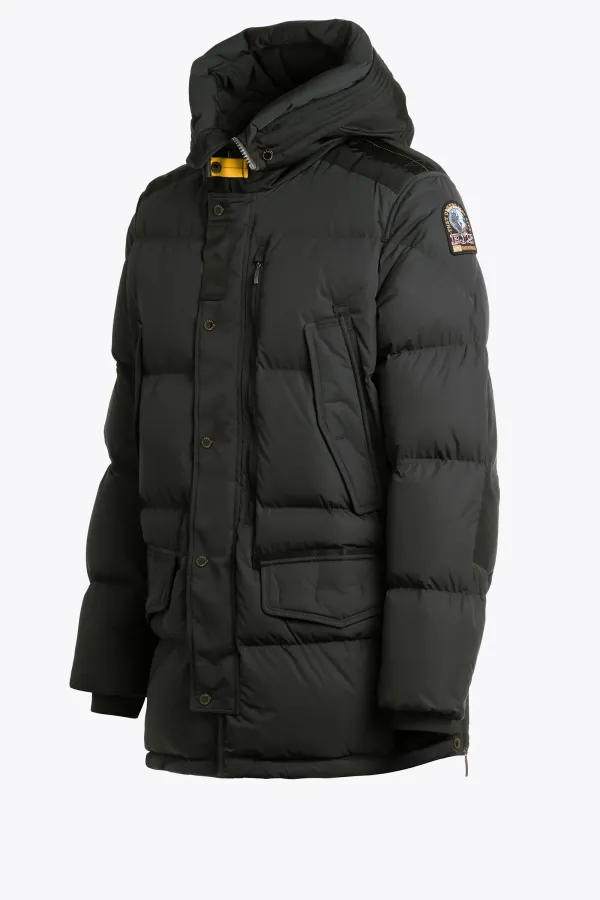 PARAJUMPERS_Harraseeket_Black_10
