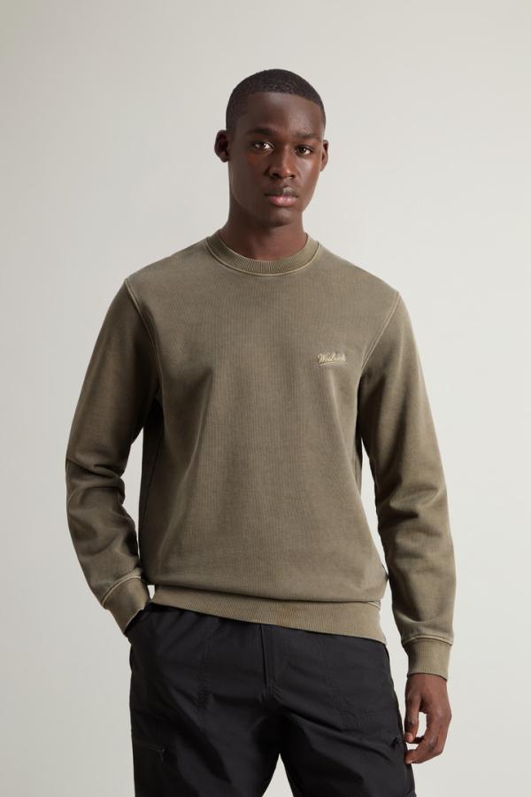 WOOLRICH_Garment_Dyed_Crewneck_Greenstone_1