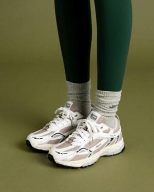 Mercer The re-run white silver beige dames